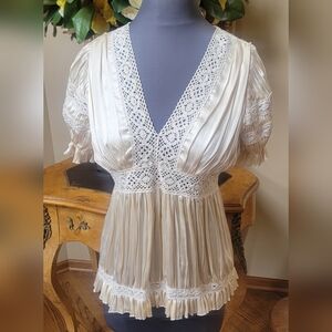 $295 LAUNDRY SHELLI SEGAL CREAM SILK PLEATED SHORT SLEEVE DRESSY TOP BLOUSE Sz L